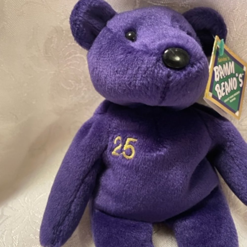 Salvino Bamm Beanos 1998 Mark McGwire 25 Purple Bean Plush w/acrylic round case.